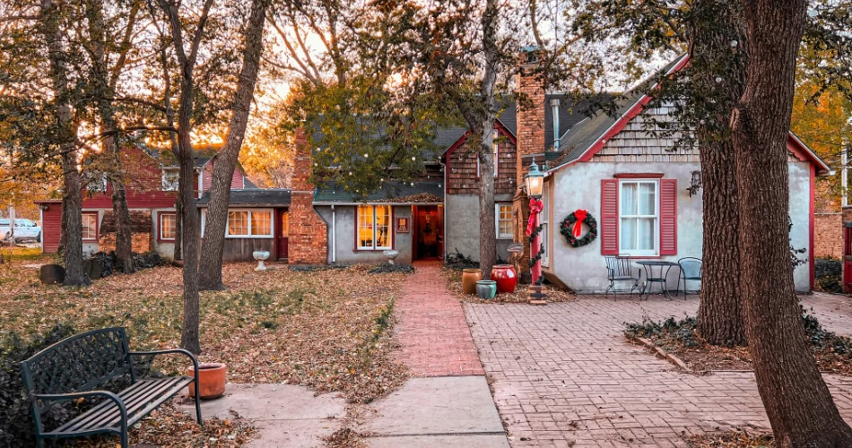 9 Cool and Unusual Things to Do in Lindsborg, Kansas