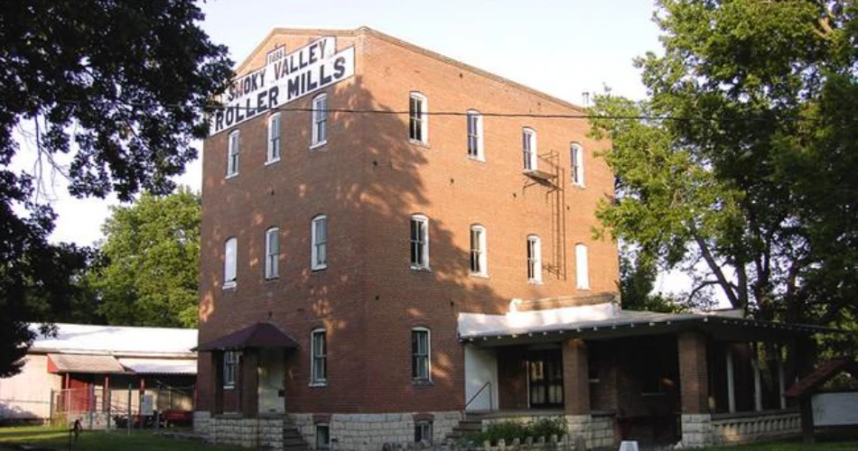 9 Cool and Unusual Things to Do in Lindsborg, Kansas